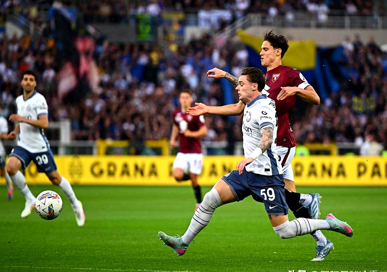 开云体育官网-国米宣布签约西布朗中场，增强实力