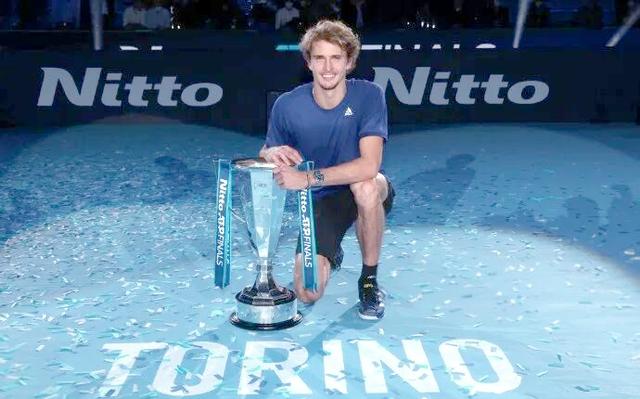 法网完胜ATP总决赛，兹维列夫扛起全队