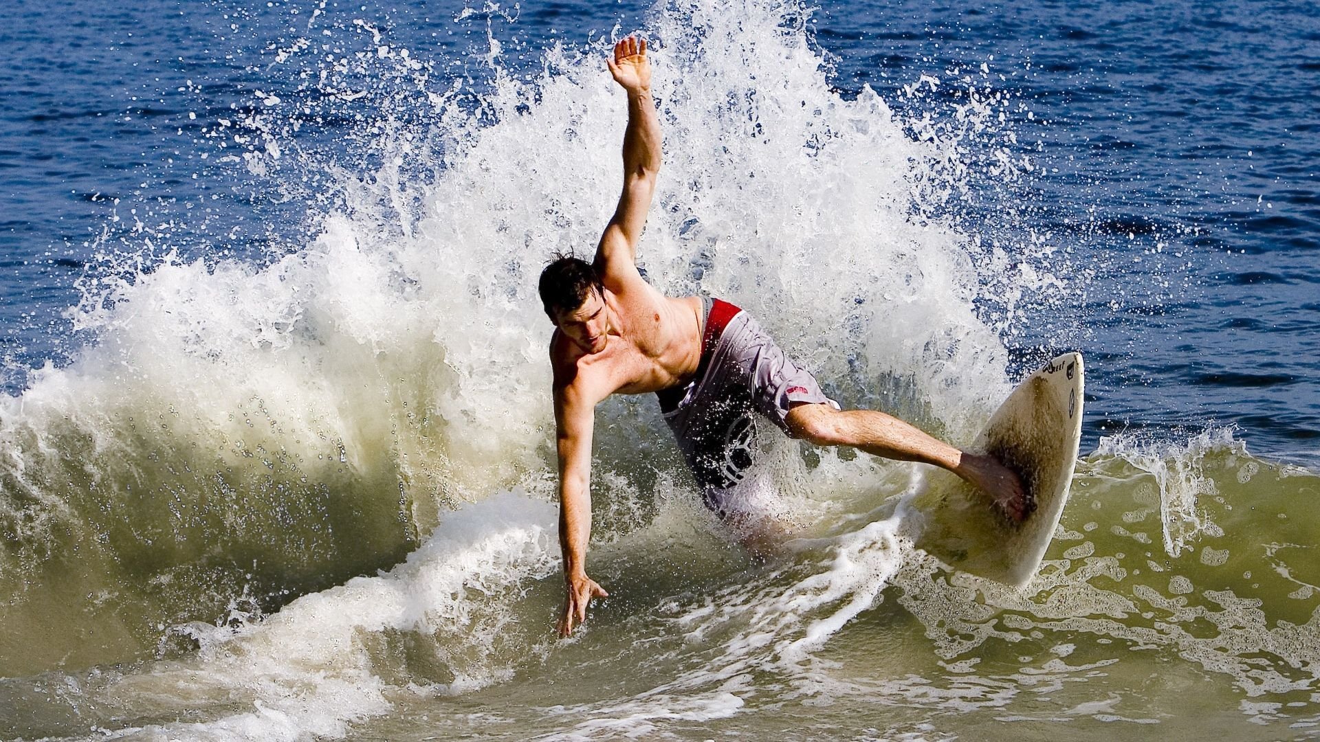 双线传奇,葡萄牙绝杀之夜与马龙不朽纪录的交响