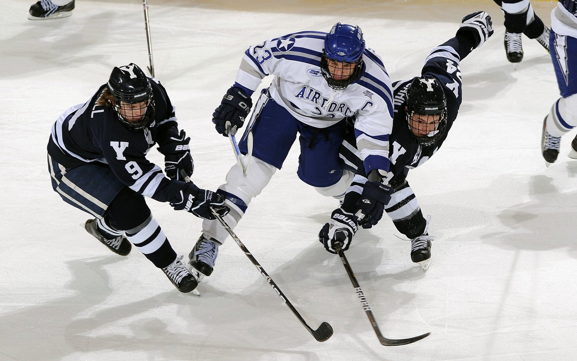 活塞铁血防守锁死尼克斯,班凯罗统治级表现当选全场最佳无争议